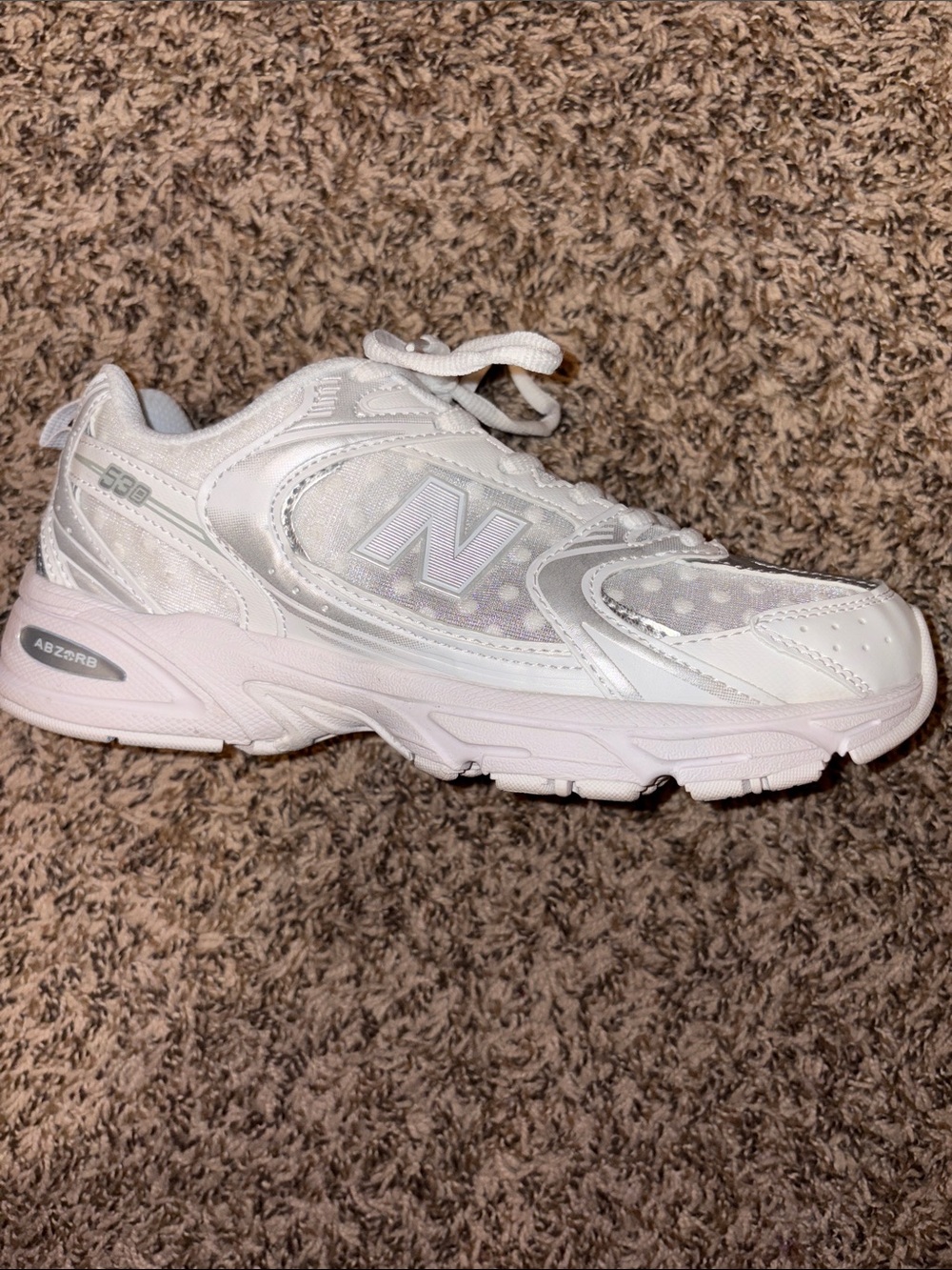 New Balance White and Silver Polka-Dot Athletic Sneakers WOMENS 9 MENS 7.5 - Picture 4 of 9